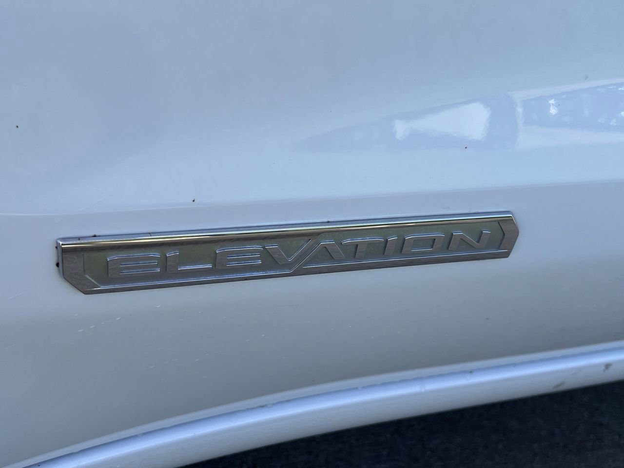 Used 2025 GMC Sierra 1500 Elevation image 10