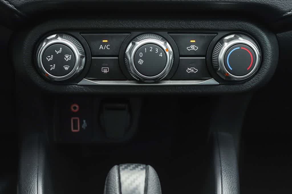 Used 2025 Nissan Versa S w/ Trunk Package FWD image 13