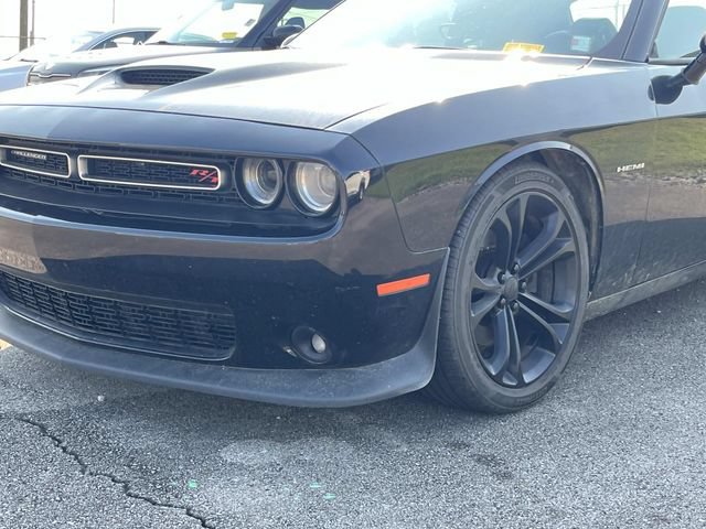 Used 2020 Dodge Challenger R/T RWD image 9