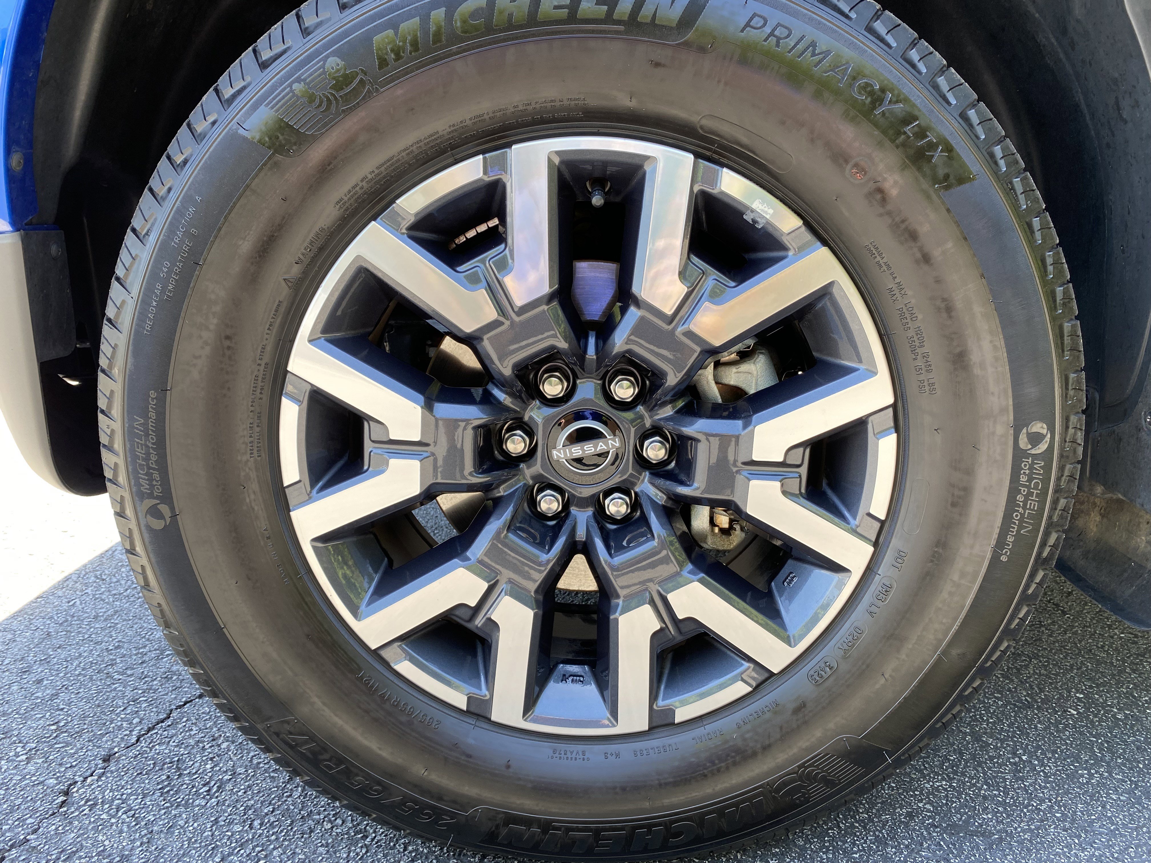 Used 2024 Nissan Frontier SL w/ Technology Package AWD/4WD image 13