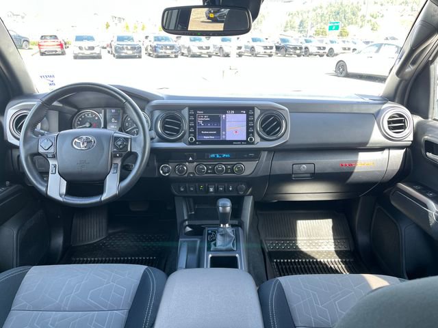 Used 2022 Toyota Tacoma TRD Off-Road w/ Technology Package image 15