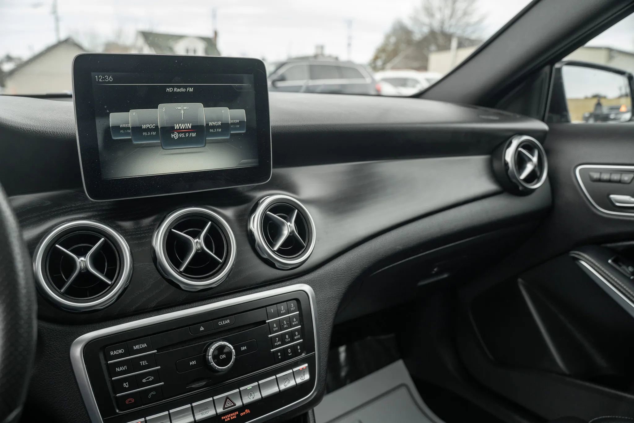 Used 2018 Mercedes-Benz GLA 250 GLA 250 4MATIC Sport Utility 4 image 25