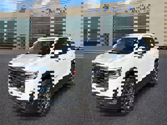 Used 2023 GMC Acadia SLT image 3