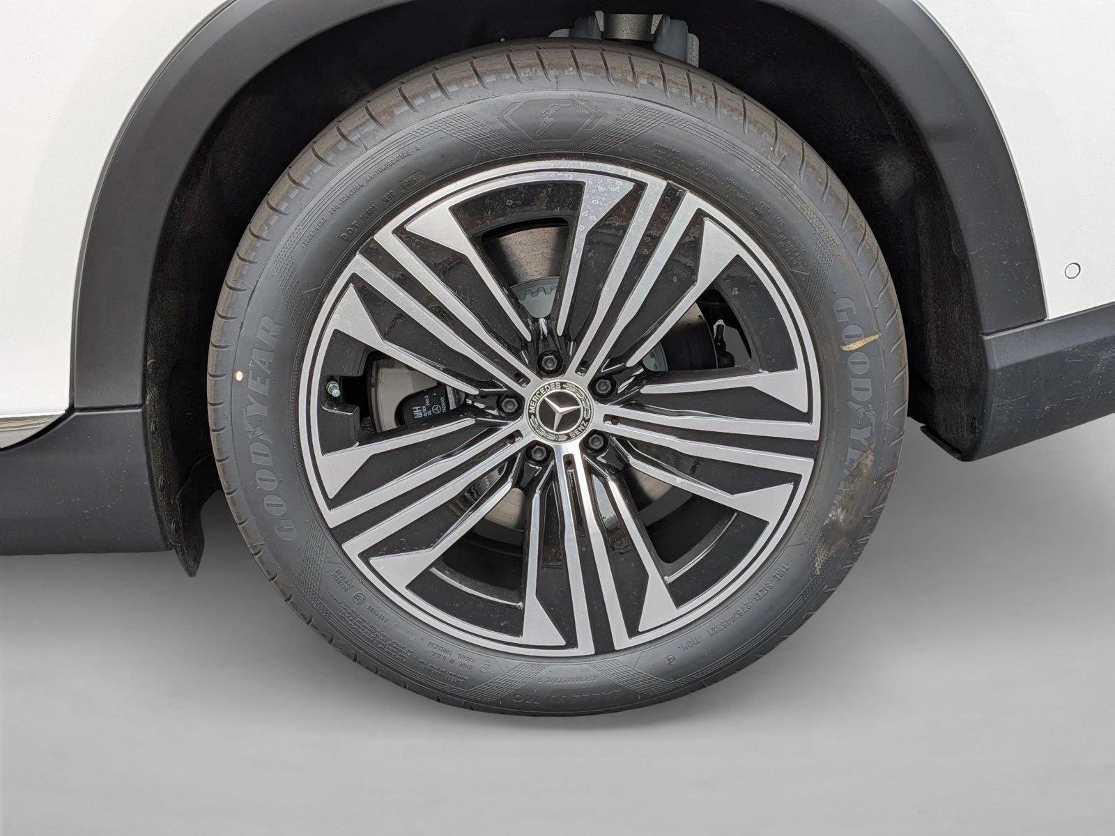 New 2026 Mercedes-Benz EQS 400 4MATIC SUV image 10