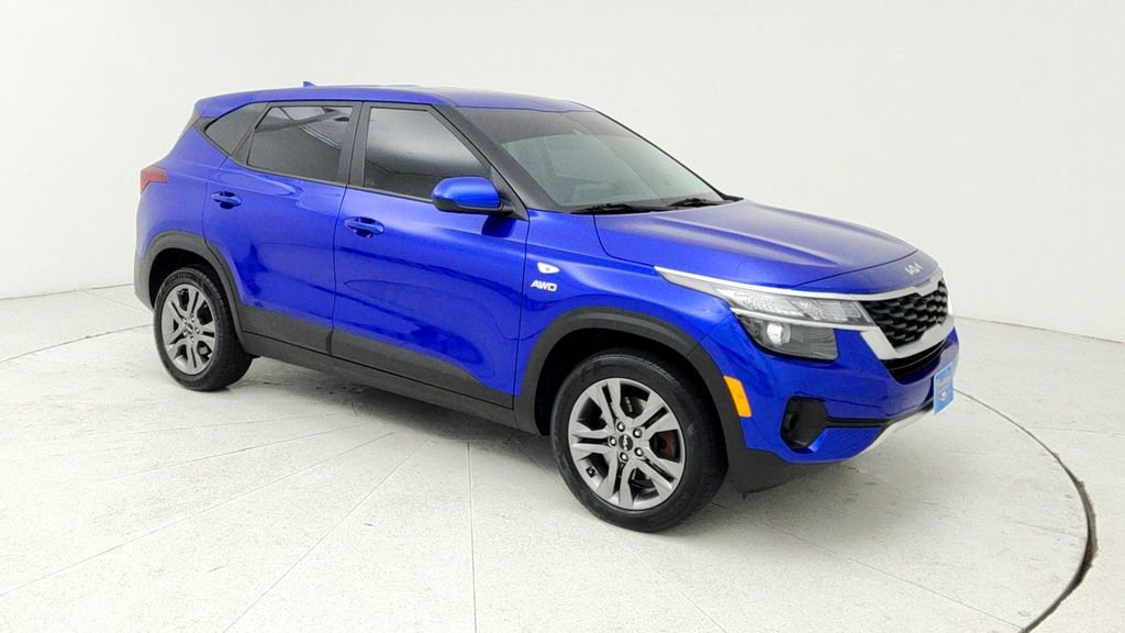 Used 2023 Kia Seltos LX image 8