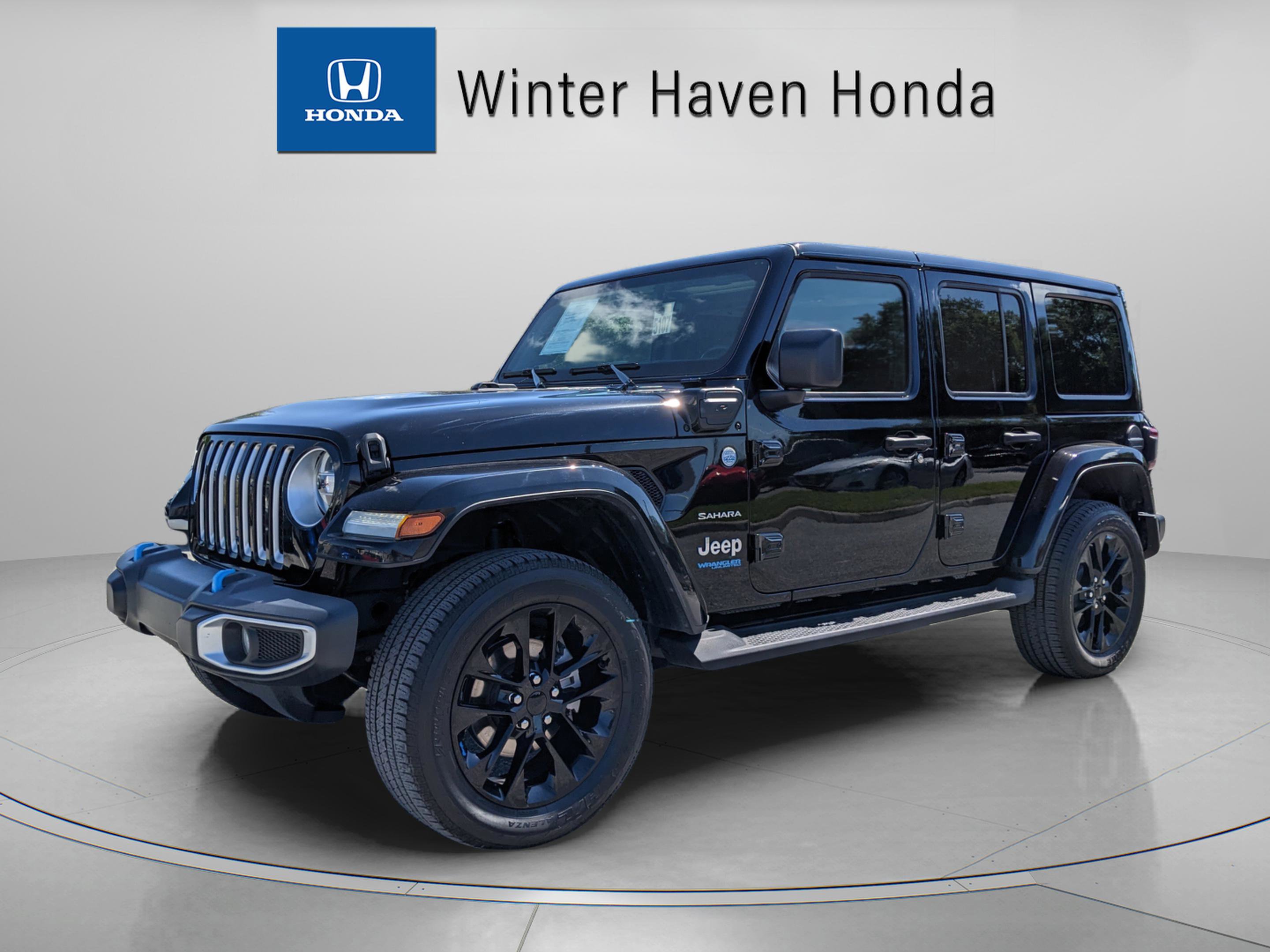 Used 2022 Jeep Wrangler Unlimited Sahara image 2