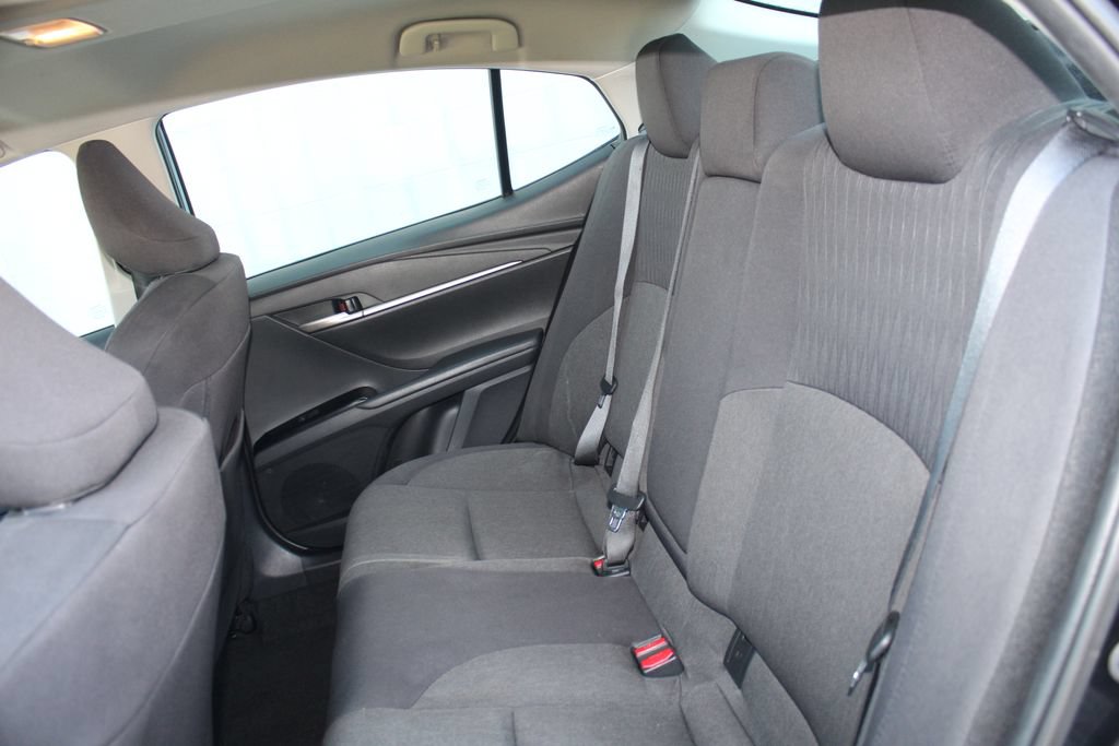 Used 2025 Toyota Camry LE FWD image 34