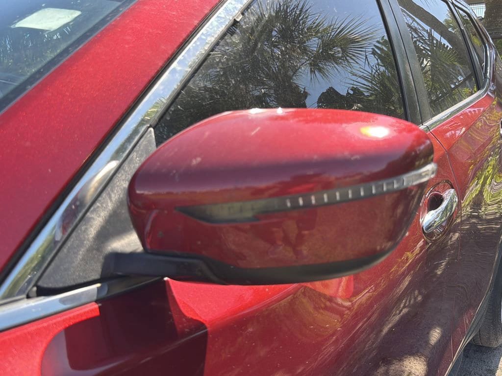 Used 2018 Nissan Rogue SV FWD image 6