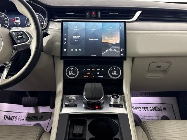 Used 2024 Jaguar F-PACE R-Dynamic S AWD/4WD image 27