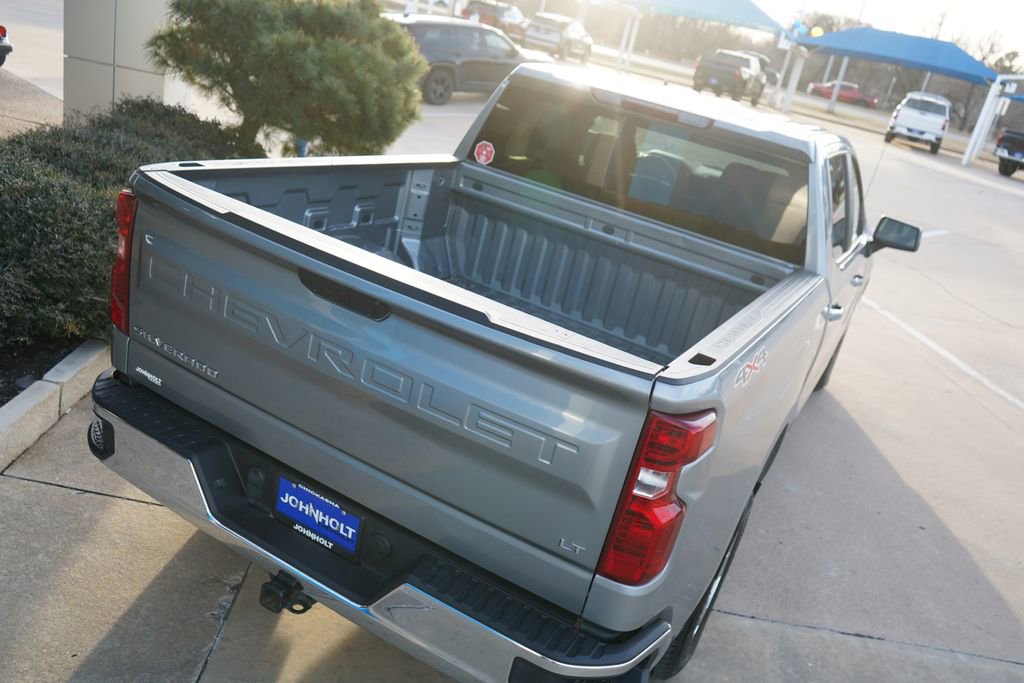 Used 2025 Chevrolet Silverado 1500 LT image 12