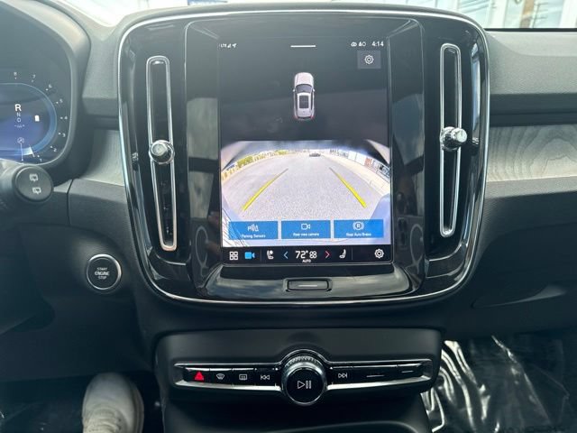Certified 2025 Volvo XC40 B5 Core AWD/4WD image 24