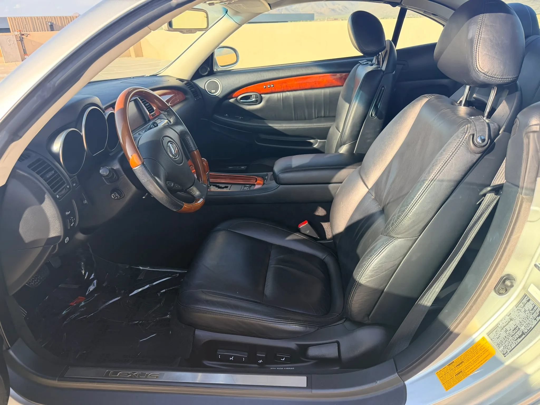 Used 2002 Lexus SC 430 Convertible RWD image 10