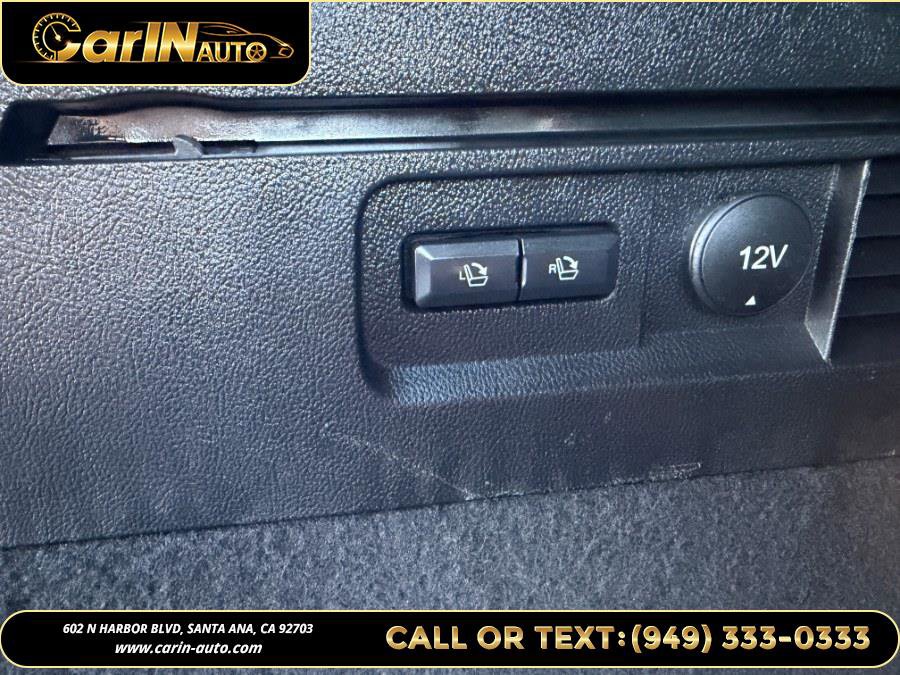 Used 2017 Lincoln MKX Select w/ Select Plus Package image 25