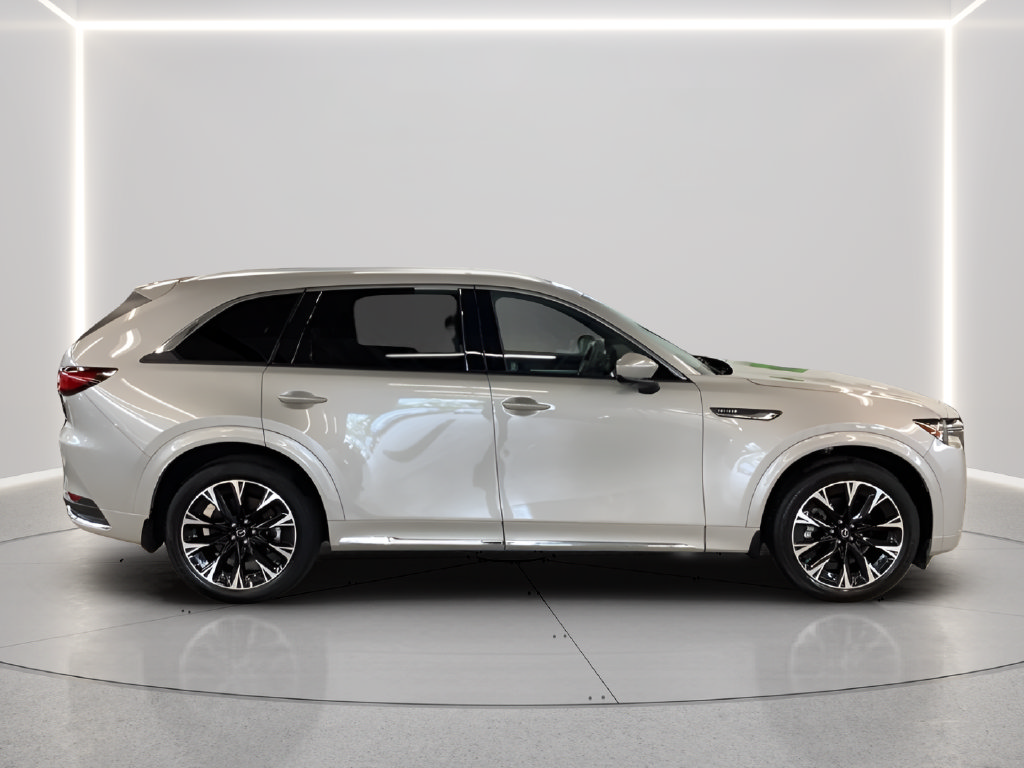 Certified 2026 MAZDA CX-90 3.3 Turbo S w/ Premium Plus AWD/4WD image 32