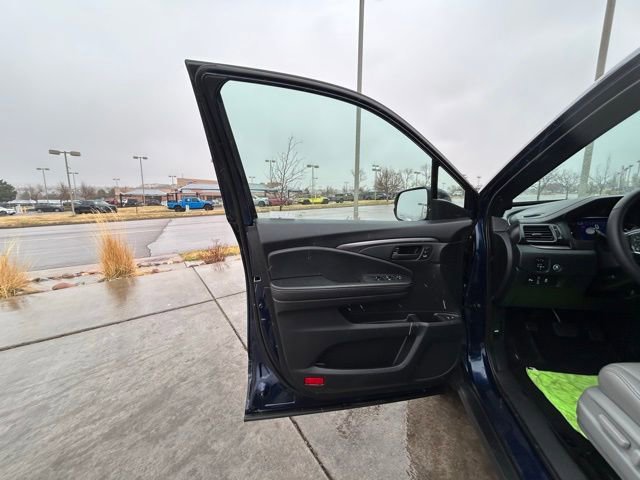 Used 2023 Honda Passport EX-L image 10