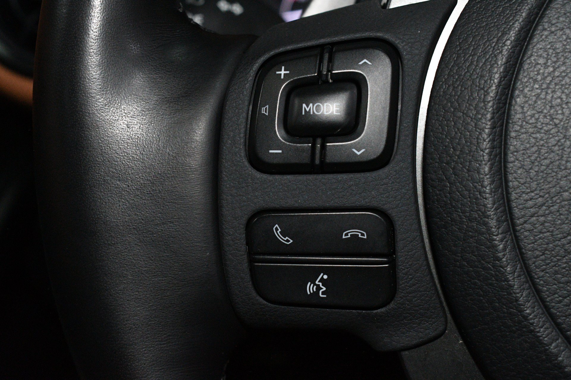 Used 2023 Lexus IS 300 w/ Premium Package RWD image 27