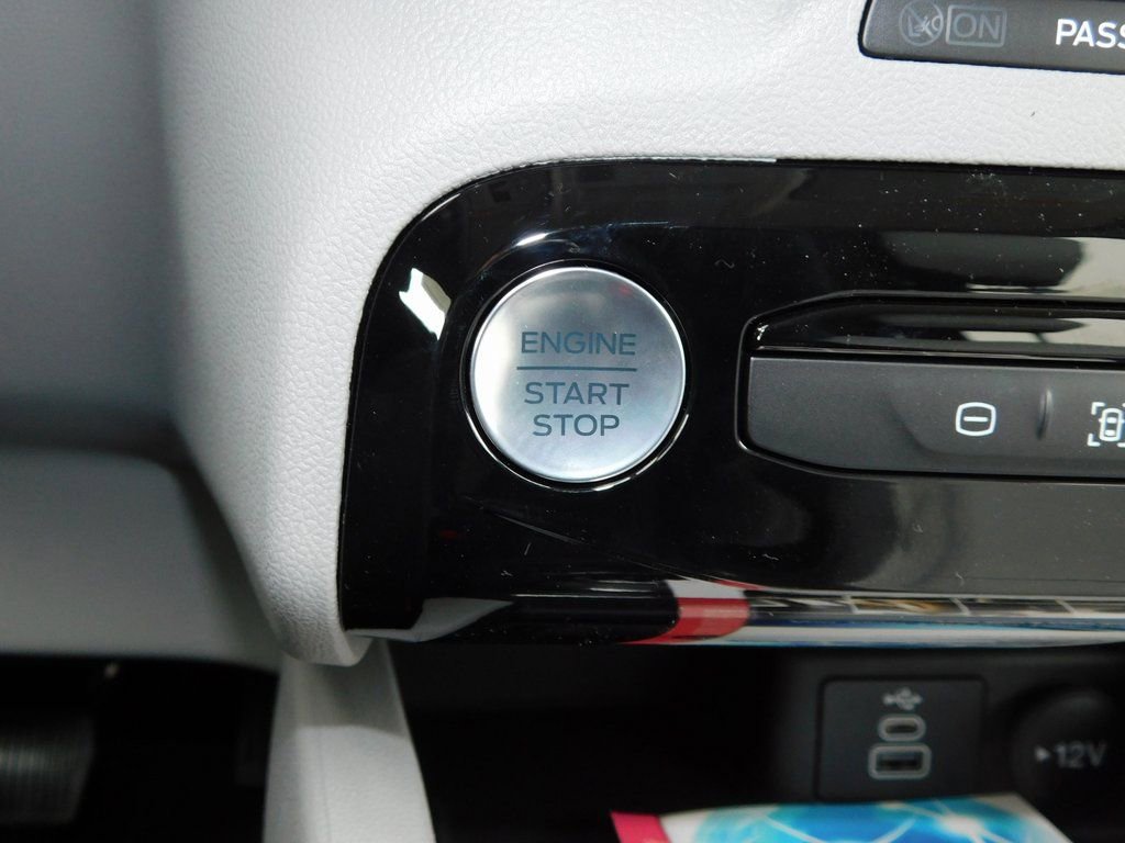 New 2026 Ford Escape Platinum image 33