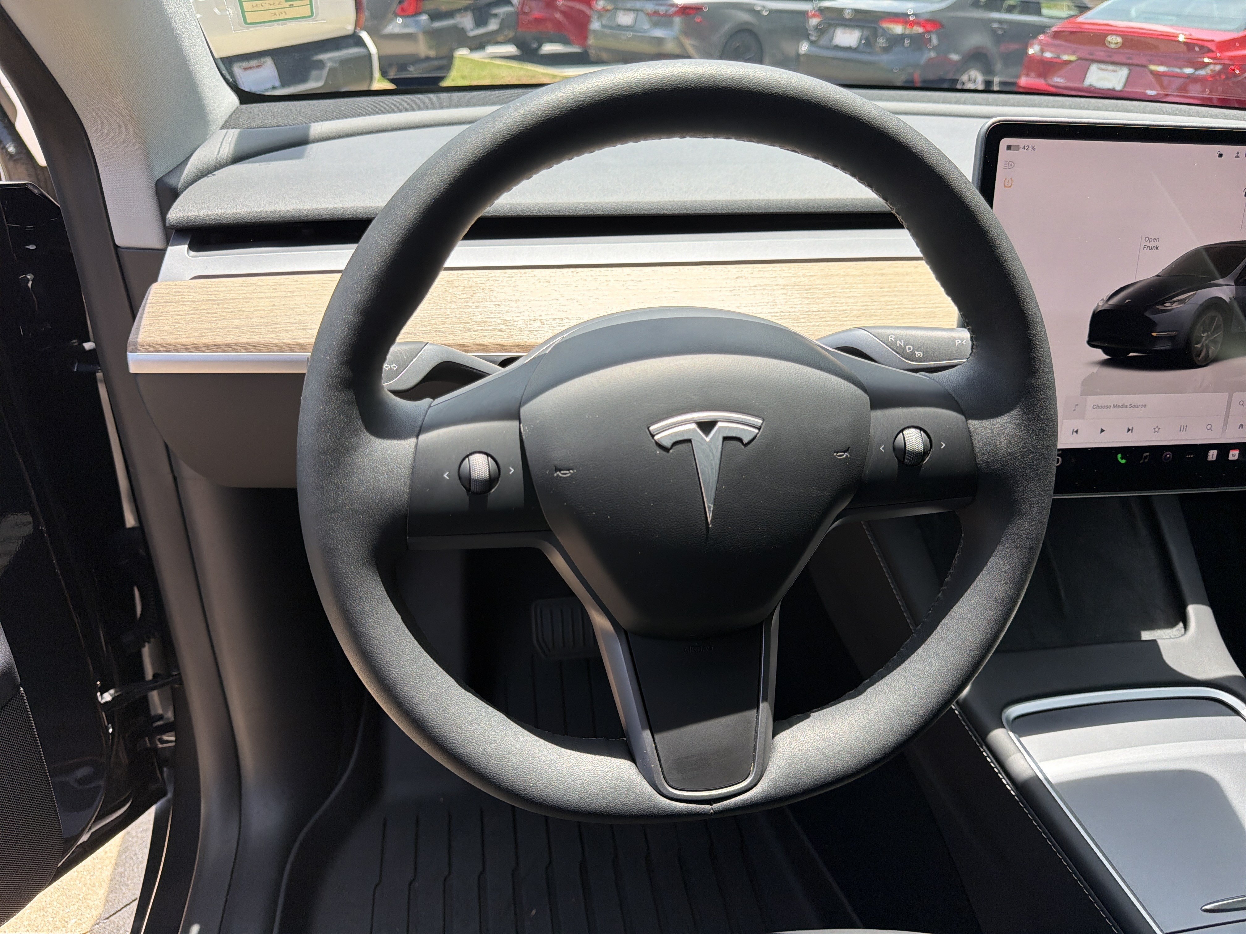 Used 2025 Tesla Model Y Long Range RWD image 24