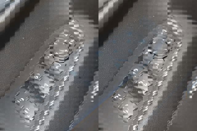 Used 2024 GMC Sierra 1500 SLT RWD image 21