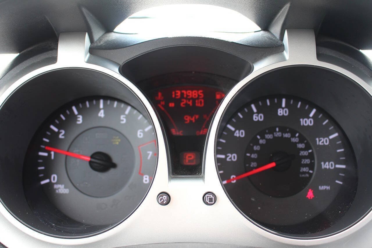 Used 2013 Nissan Juke S AWD/4WD image 13