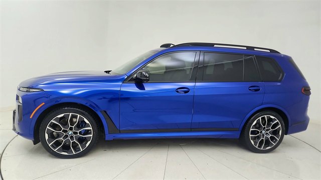 Used 2025 BMW X7 M60i image 3