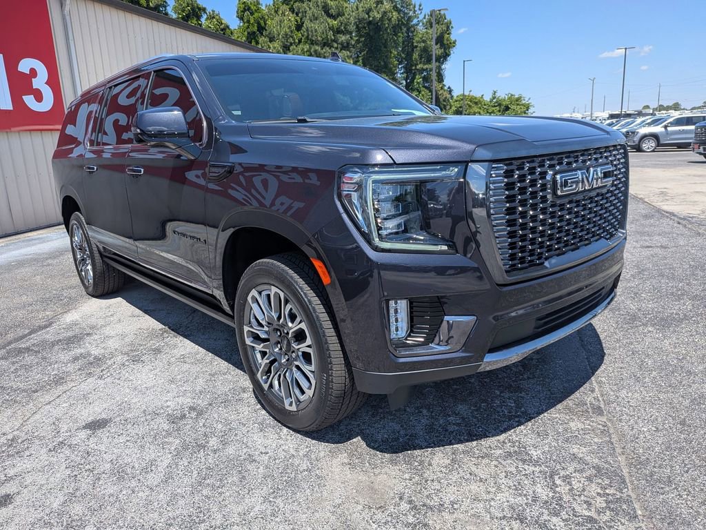 Certified 2024 GMC Yukon XL Denali Ultimate AWD/4WD image 5
