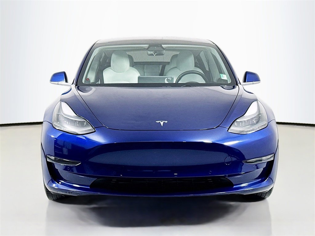 Used 2019 Tesla Model 3 Standard Range Plus image 2