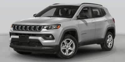 Used 2024 Jeep Compass Latitude AWD/4WD image 1
