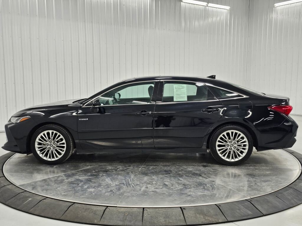 Used 2021 Toyota Avalon Limited w/ Advanced Safety Package image 30
