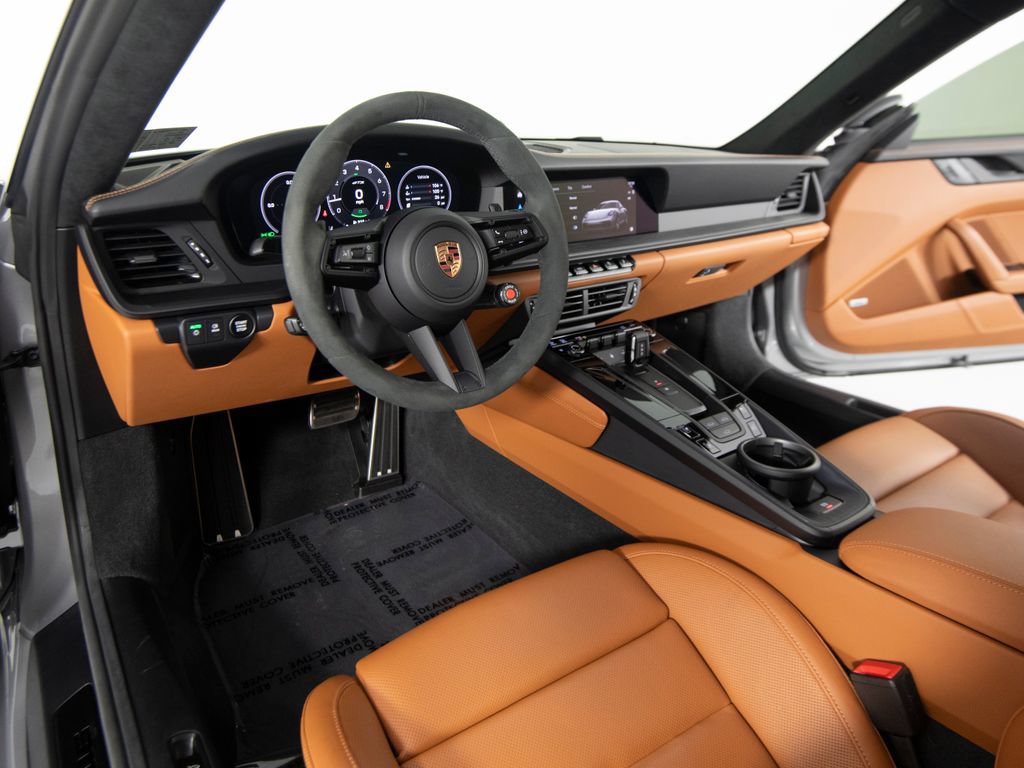 Certified 2026 Porsche 911 Carrera GTS RWD image 4