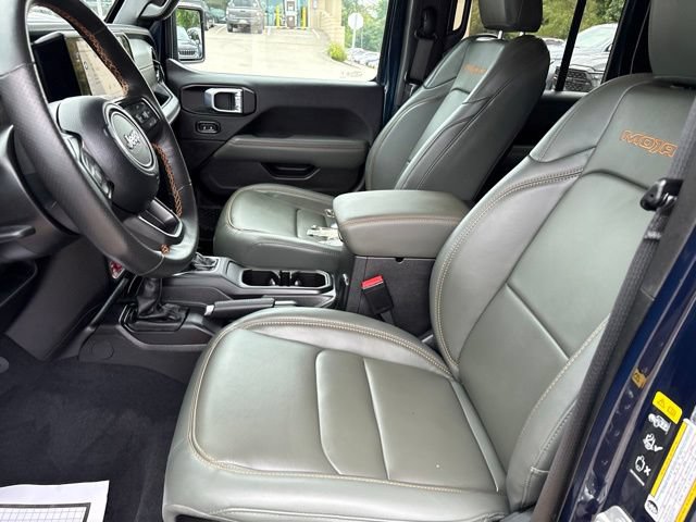 Used 2025 Jeep Gladiator Mojave AWD/4WD image 9