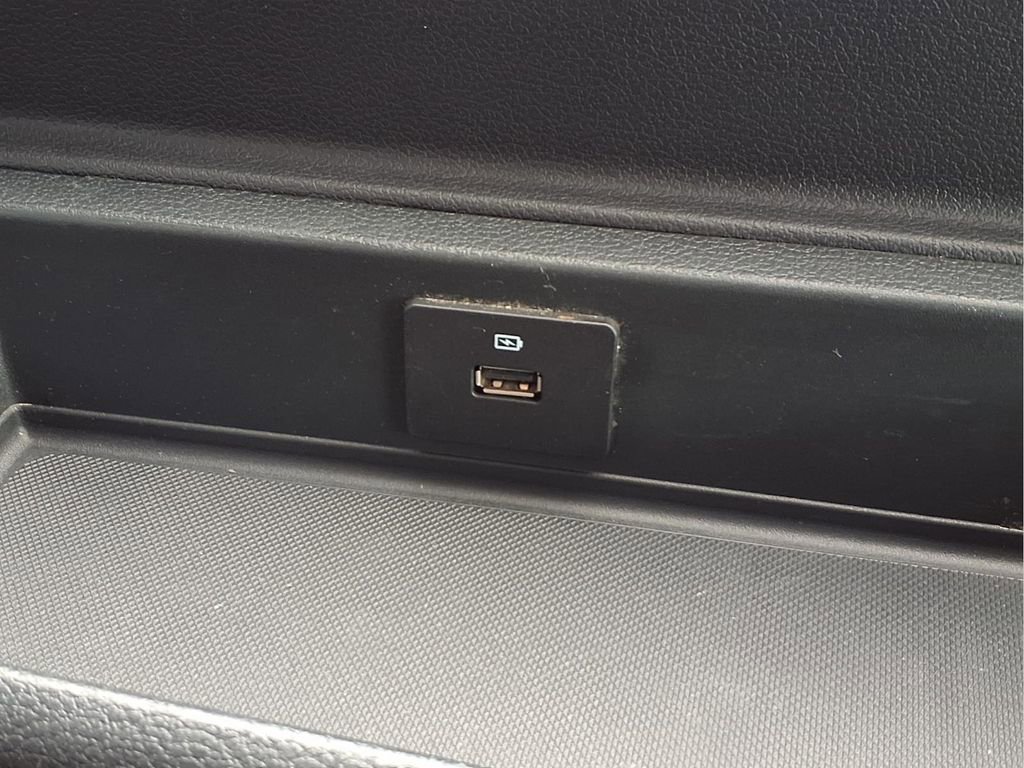 Used 2023 Ford Expedition Limited image 25