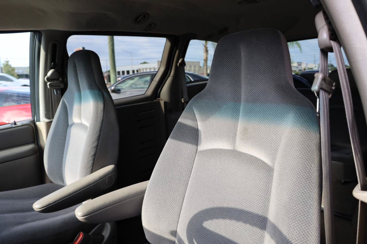 Used 2003 Dodge Grand Caravan SE FWD image 5
