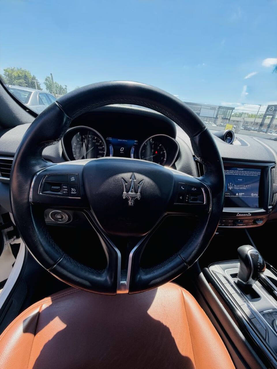 Used 2017 Maserati Levante AWD/4WD image 18