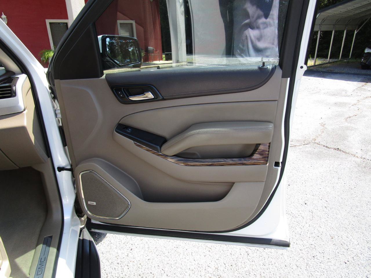 Used 2016 GMC Yukon SLT w/ HD Trailering Package RWD image 34