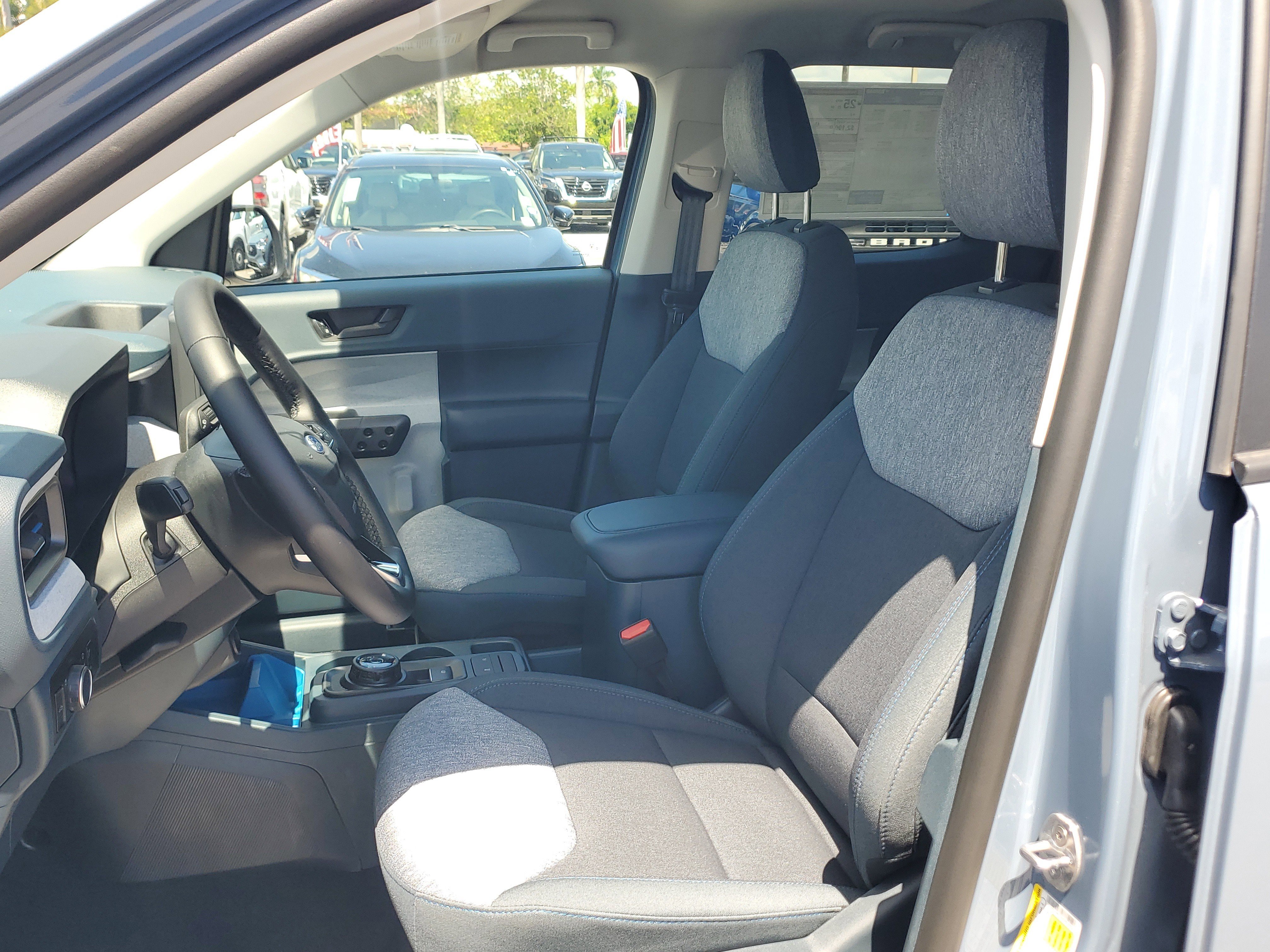 New 2025 Ford Maverick XLT w/ XLT Luxury Package image 11