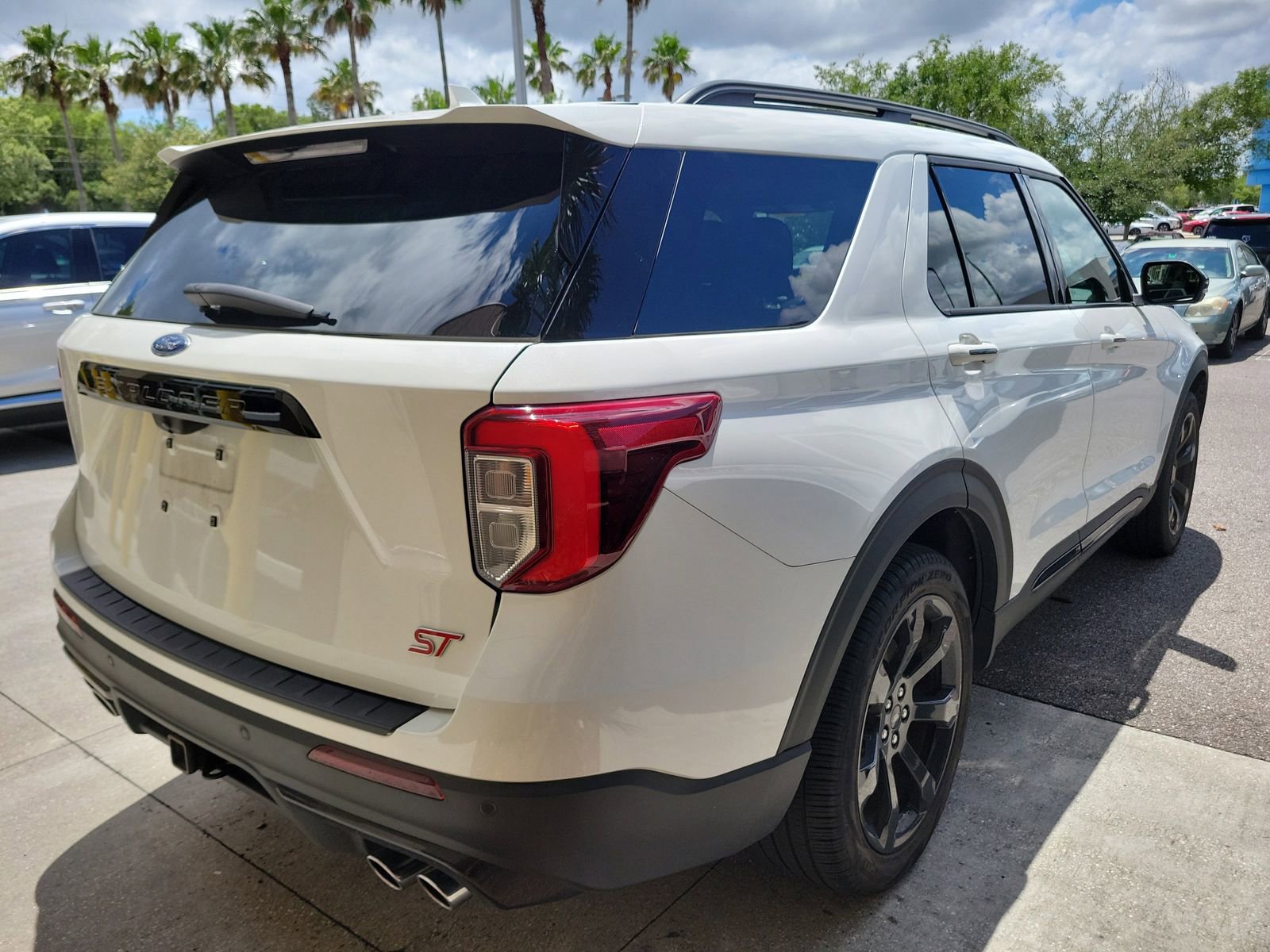 Used 2022 Ford Explorer ST w/ Equipment Group 401A AWD/4WD image 8