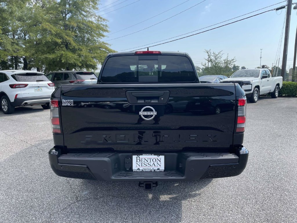 New 2027 Nissan Frontier SV RWD image 3