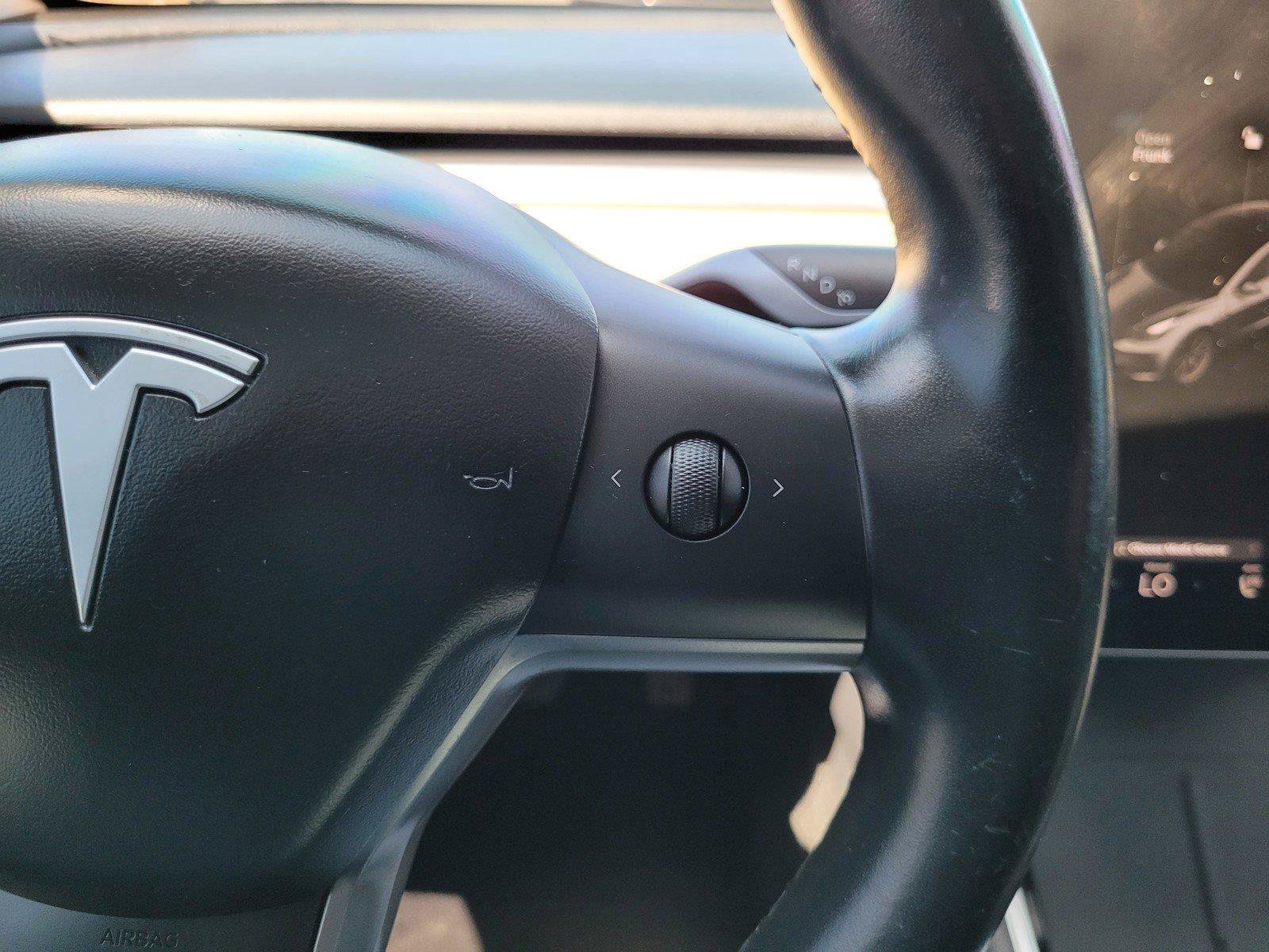 Used 2018 Tesla Model 3 Mid Range RWD image 32