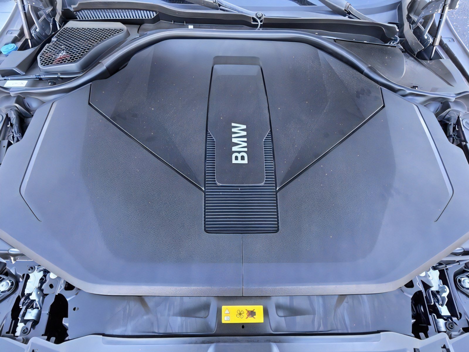 Used 2025 BMW i5 eDrive40i w/ M Sport Package image 24