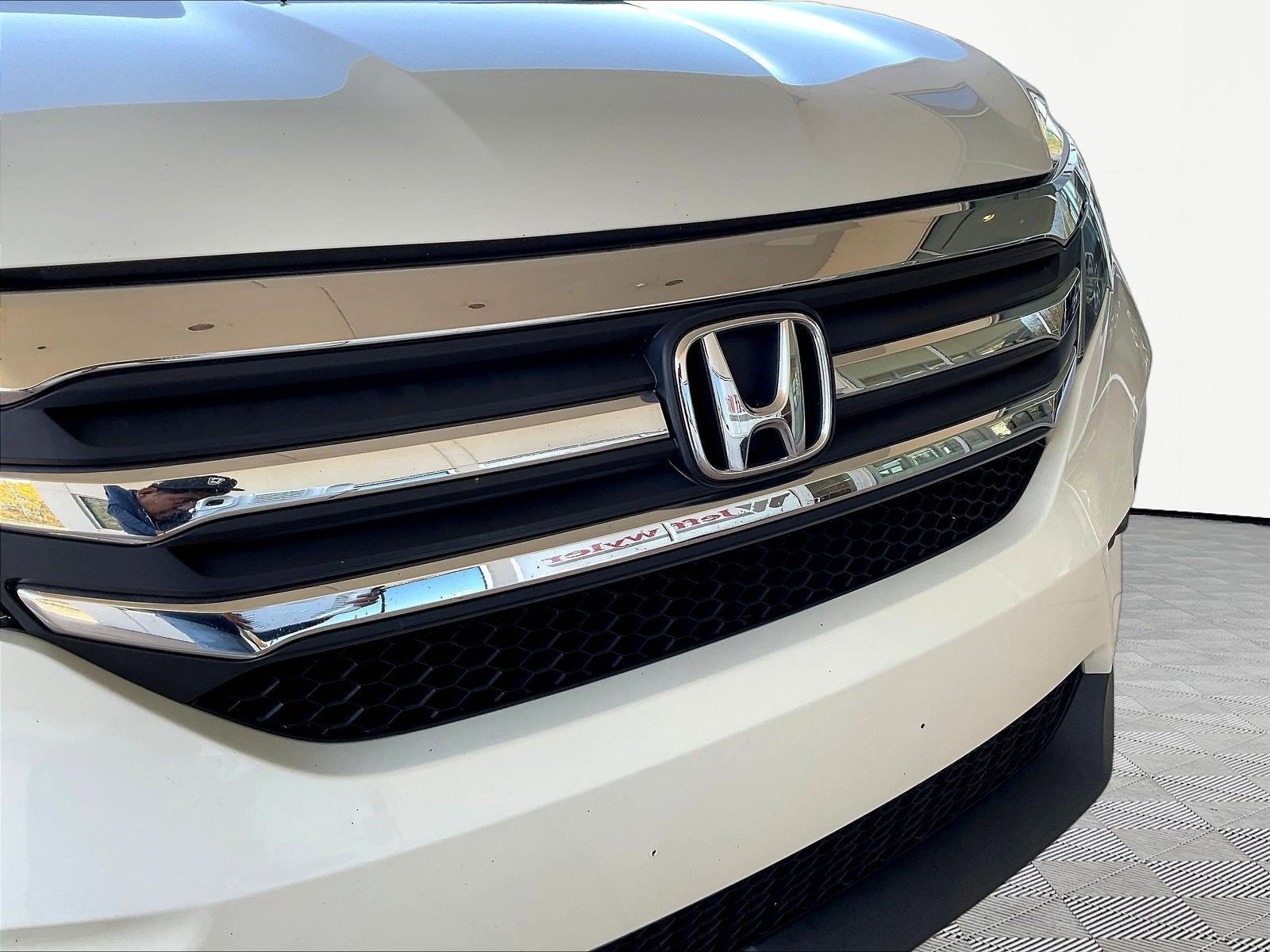 Used 2017 Honda Pilot EX-L image 32