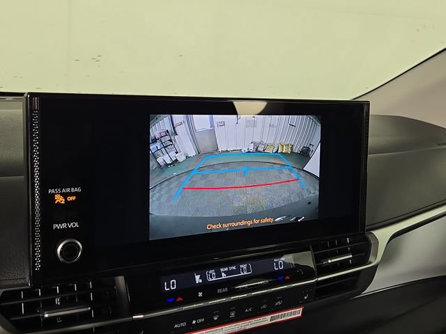 New 2026 Toyota Sienna XLE FWD image 18