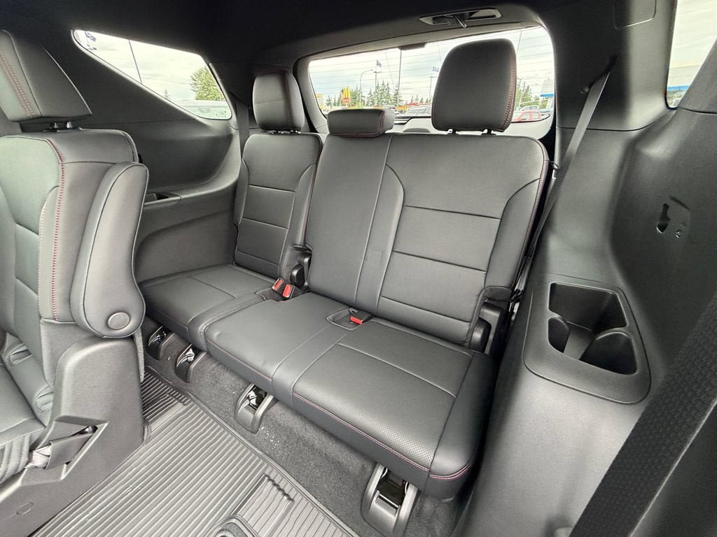 New 2026 Chevrolet Traverse Z71 w/ Driver Confidence Package AWD/4WD image 34