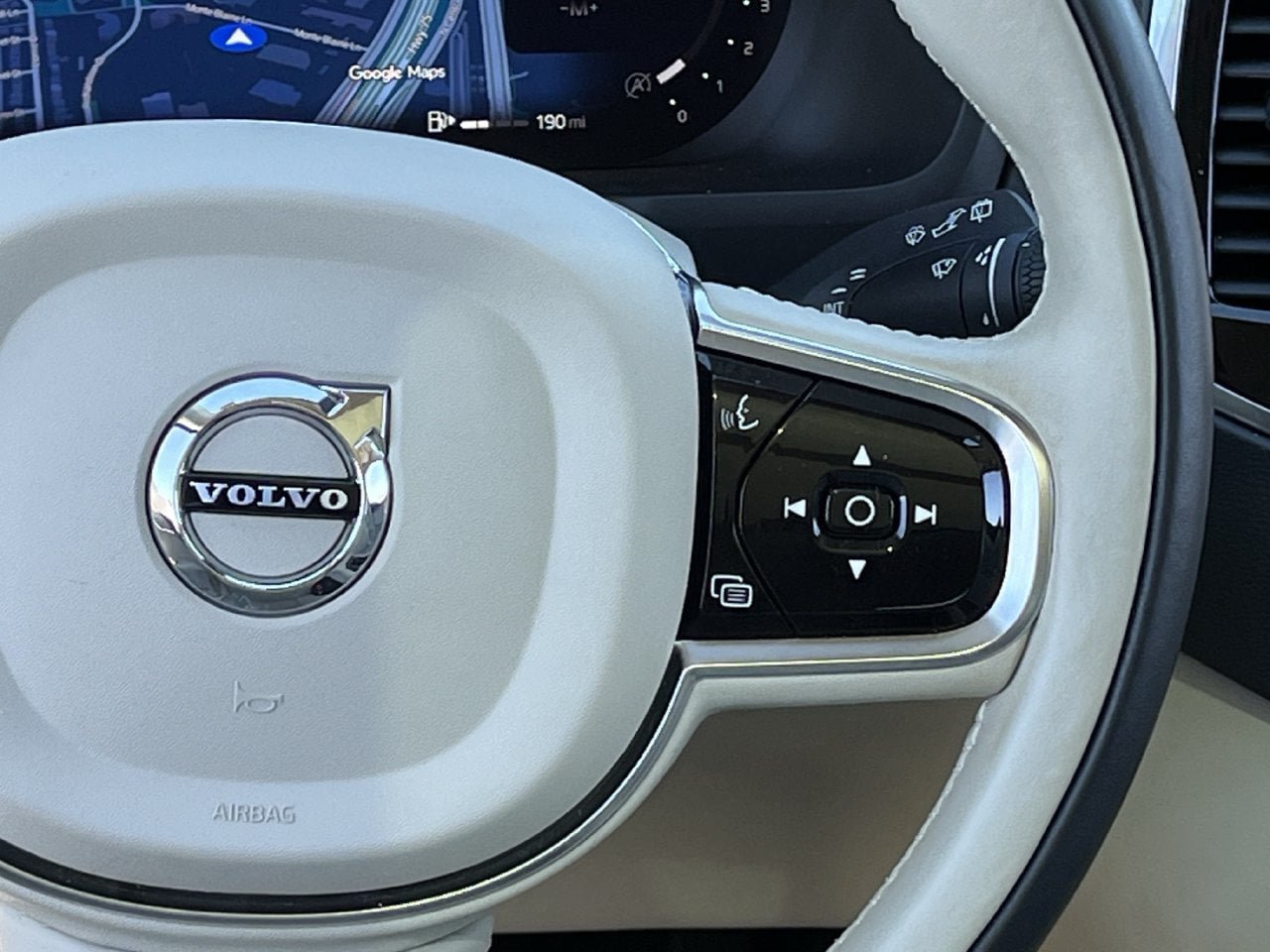 Used 2023 Volvo XC90 B6 Ultimate AWD/4WD image 14