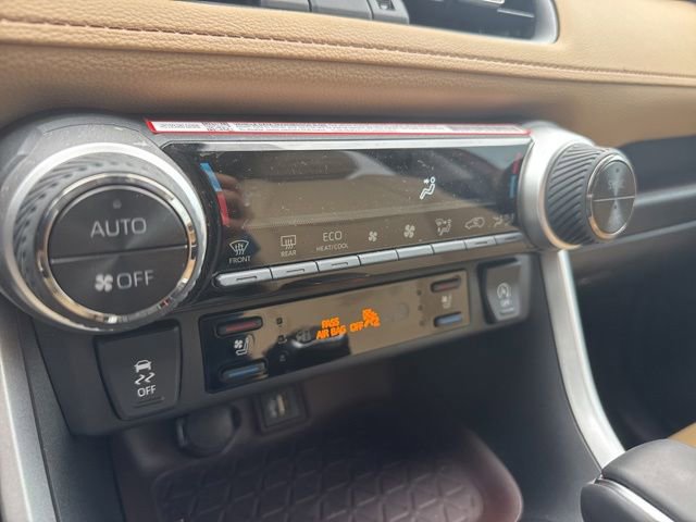 Used 2025 Toyota RAV4 Limited FWD image 15