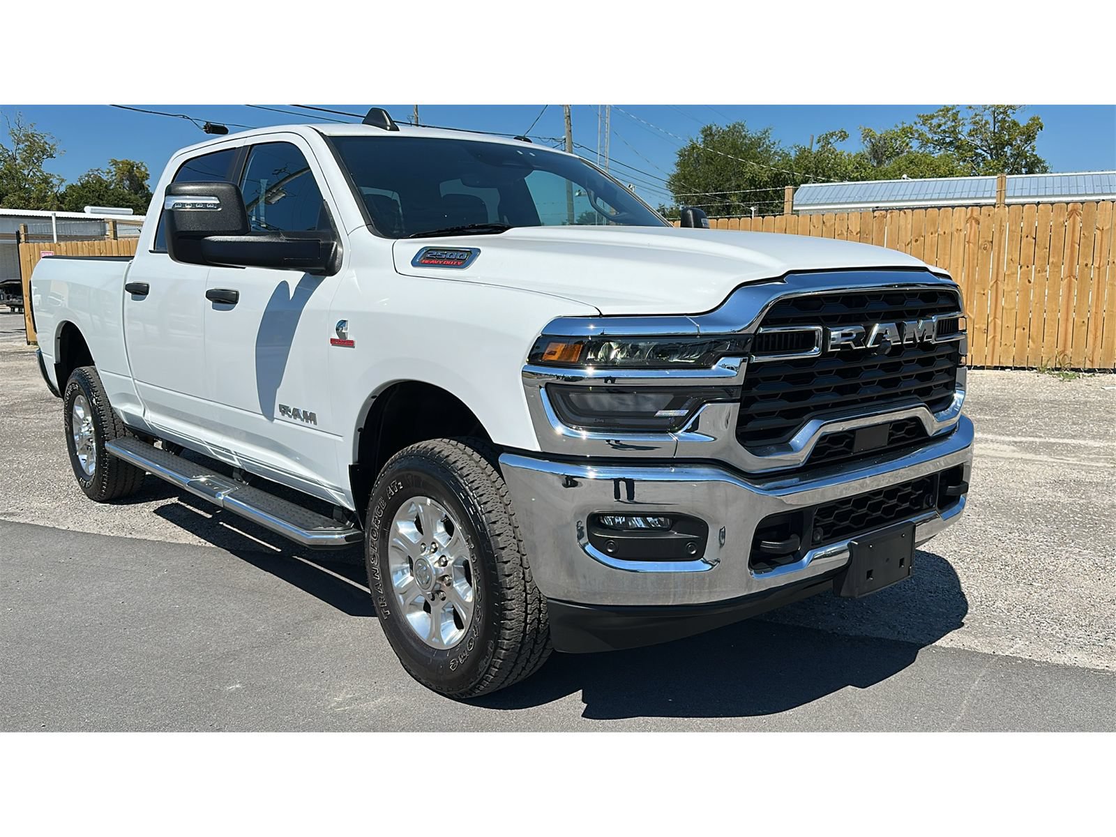 Used 2025 RAM 2500 Big Horn AWD/4WD image 8