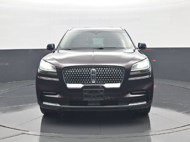 Used 2023 Lincoln Aviator AWD w/ Premium Package image 2