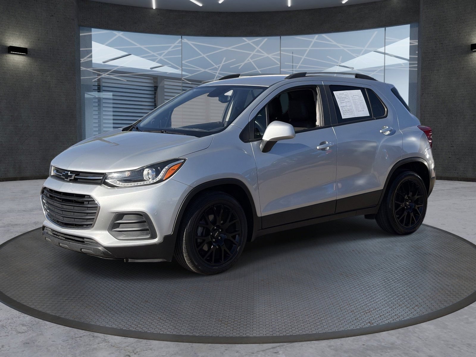 Certified 2022 Chevrolet Trax LT w/ Sport Edition FWD image 2