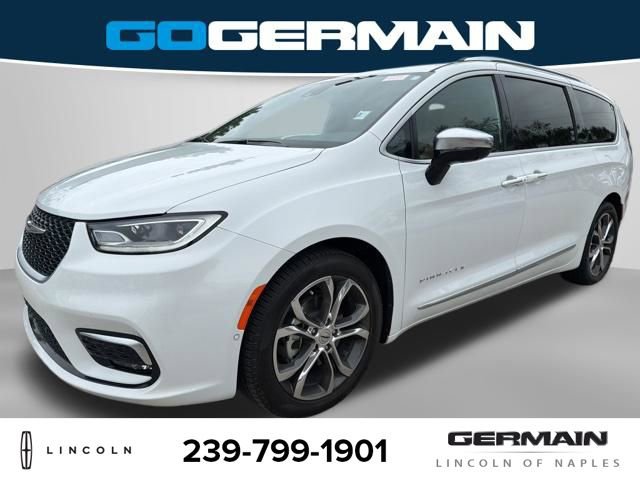 Used 2023 Chrysler Pacifica Pinnacle image 1