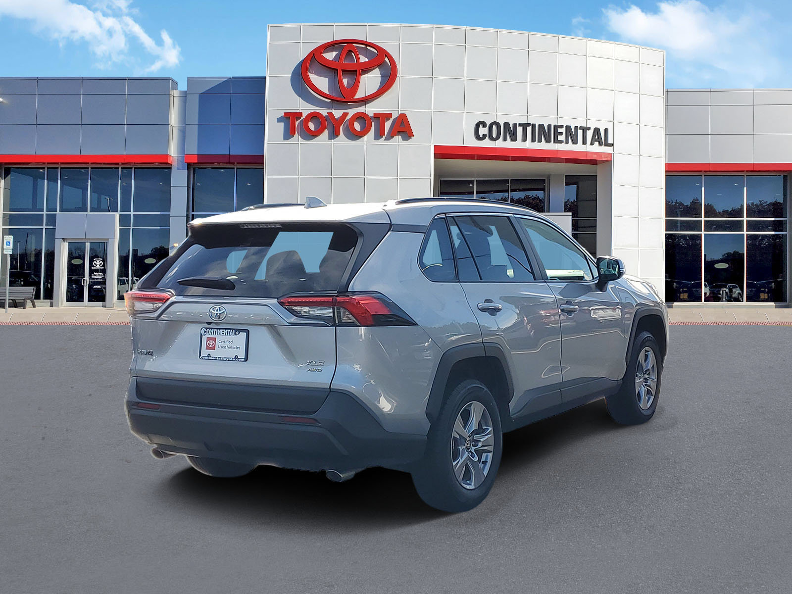Certified 2025 Toyota RAV4 XLE AWD/4WD image 5